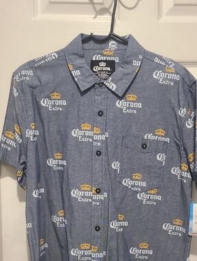 Nwt Men’s Short-Sleeve Button-Up Shirt - Blue